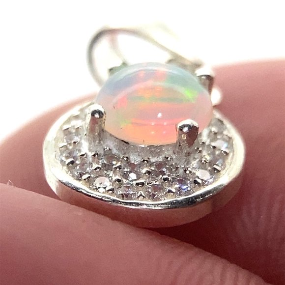 White Precious Opal 1.12ct Platinum Finish Solid 925 Sterling Silver Pendant - Picture 3 of 6